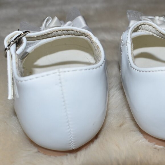 Baby Girls White Dress Shoes Size 3 - Picture 7 of 11